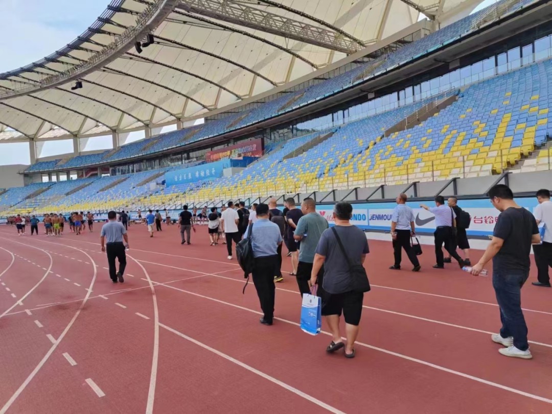 为什么反馈对篮球运动员的发展至关重要_1